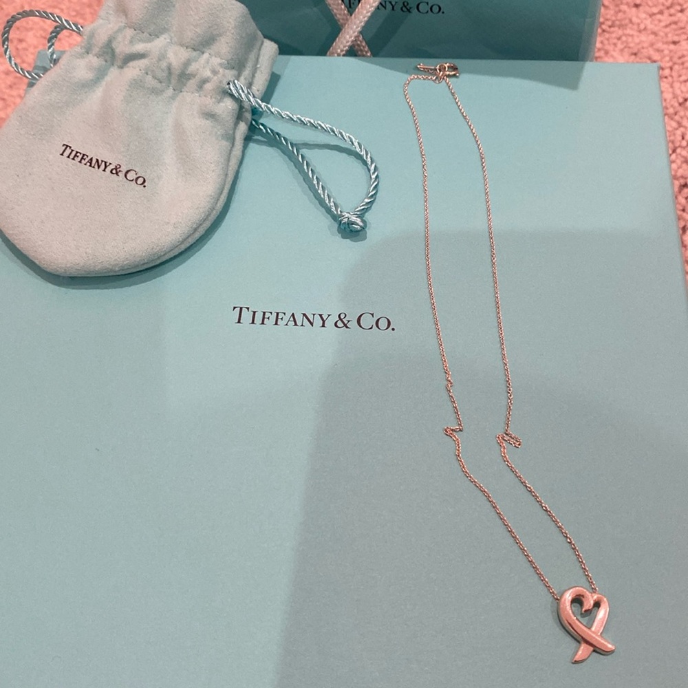 Tiffany Paloma Picasso Loving Heart Pendant in sterling silver on 16 inch chain.